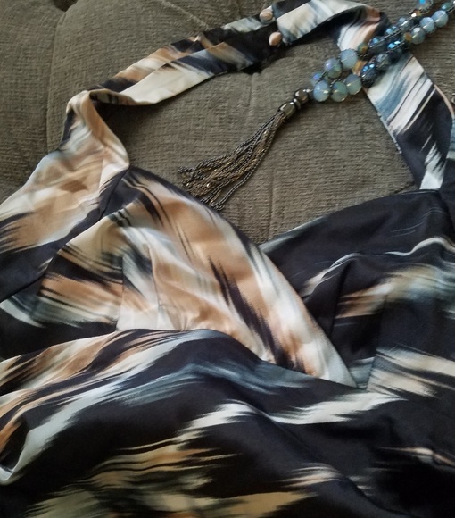 Dress - Picture 3 of 5